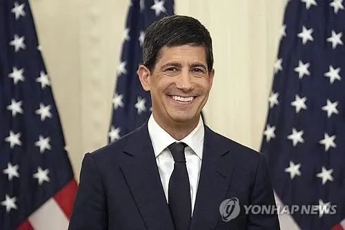 워시 신임 연준의장, 보수 성향 연구자 영입…통화정책 방향 주목
