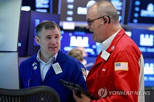 브로드컴 쇼크에 반도체 매도·비기술주 매수…AI 랠리 피로감 확산